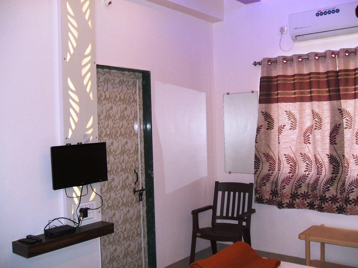 Yuvraj Lodge Osmanabad Exteriér fotografie