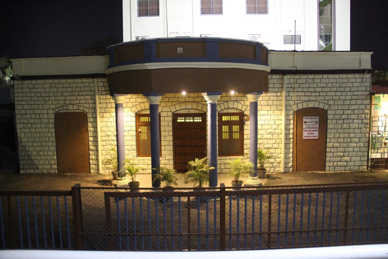 Yuvraj Lodge Osmanabad Exteriér fotografie
