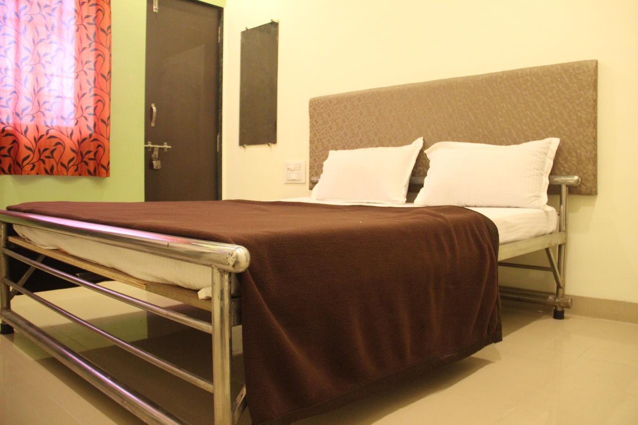 Yuvraj Lodge Osmanabad Exteriér fotografie