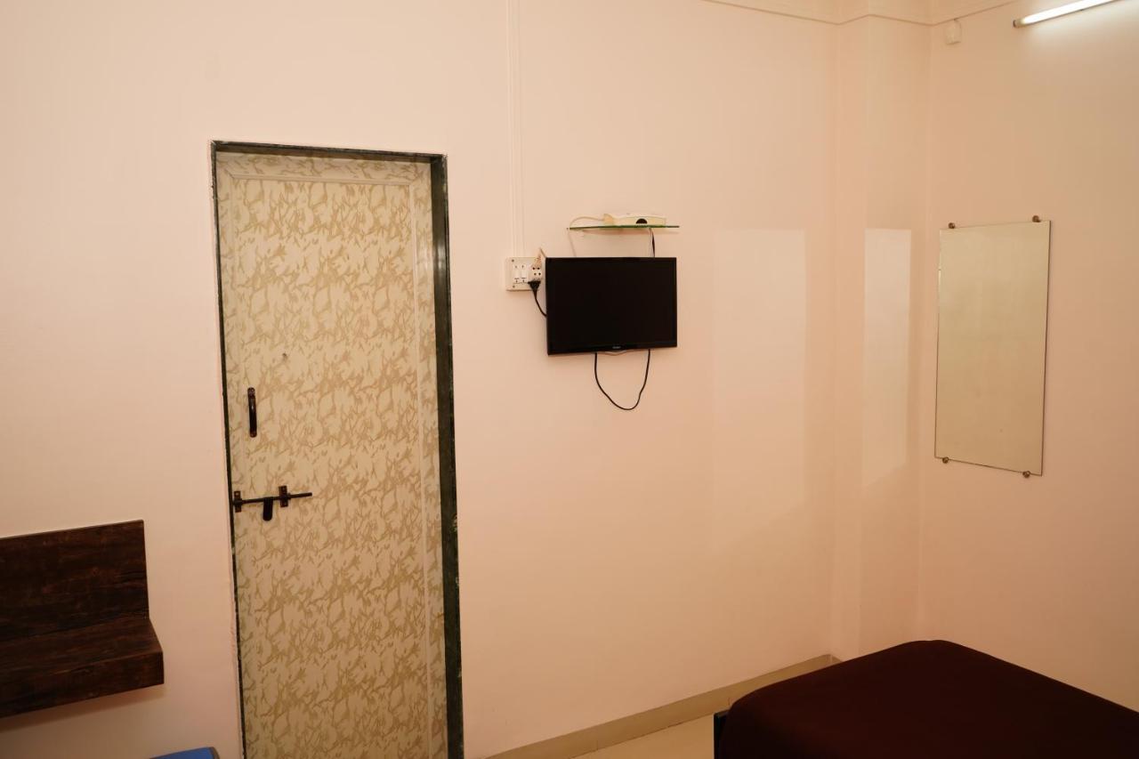 Yuvraj Lodge Osmanabad Exteriér fotografie